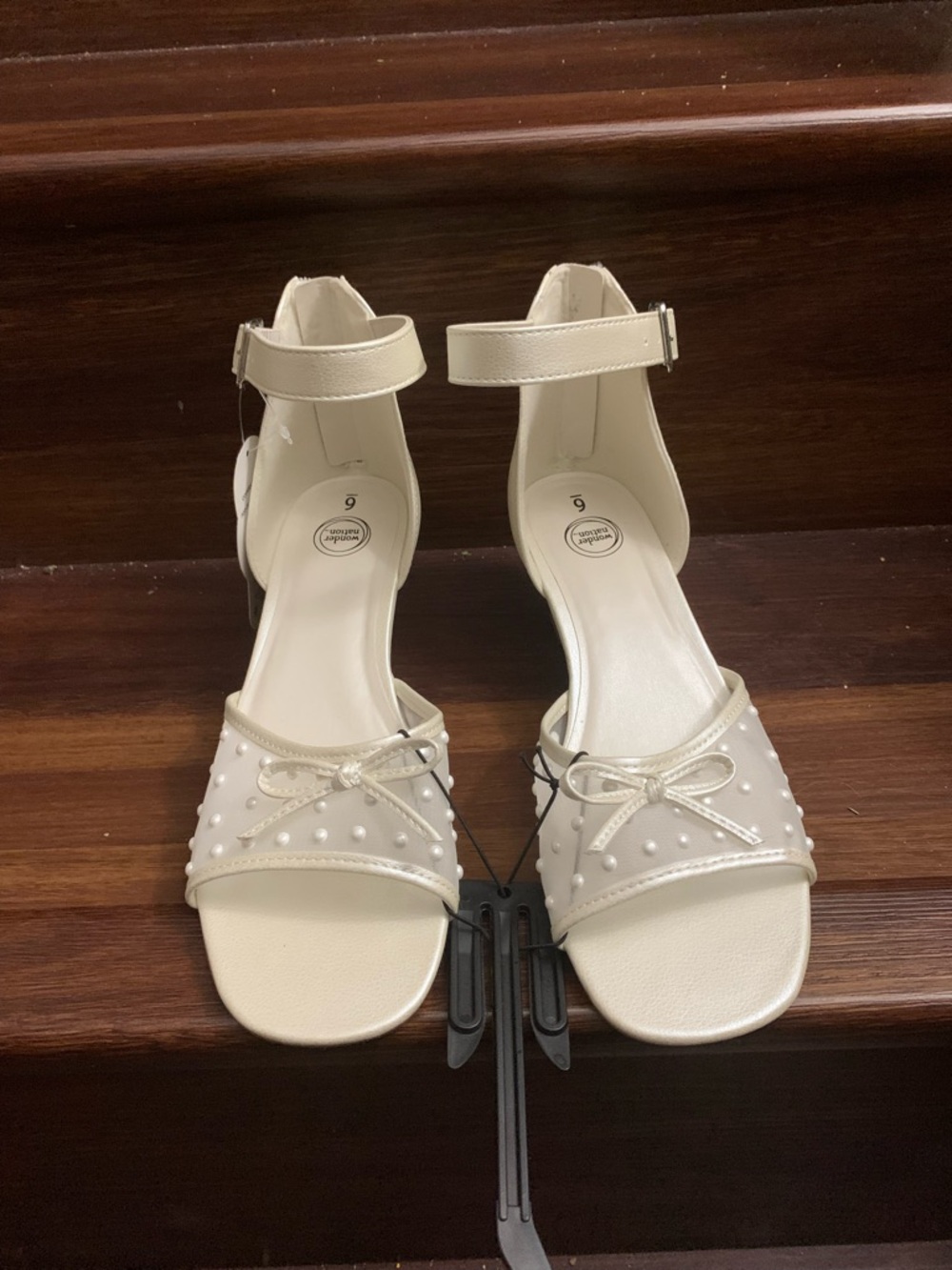 New Wonder Nation Cream Pearl-Embellished Ankle-Strap Sandals. Size 6